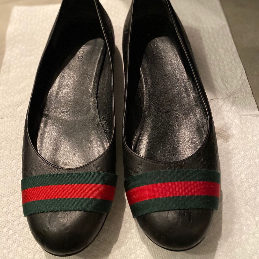 Gucci Flats - Picture 1 of 4